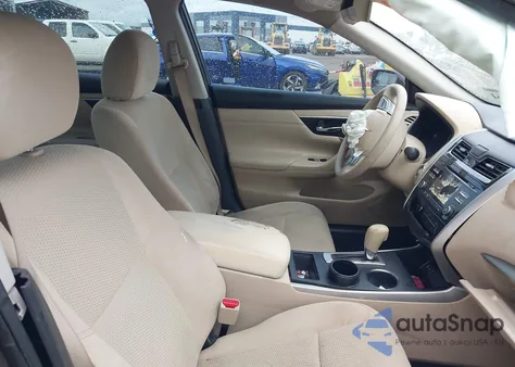 2015 Nissan Altima 2.5 S из США, поврежденный, VIN 1N4AL3AP1FC285703